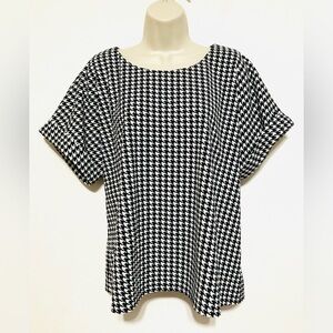 MellowDay XL boxy houndstooth top